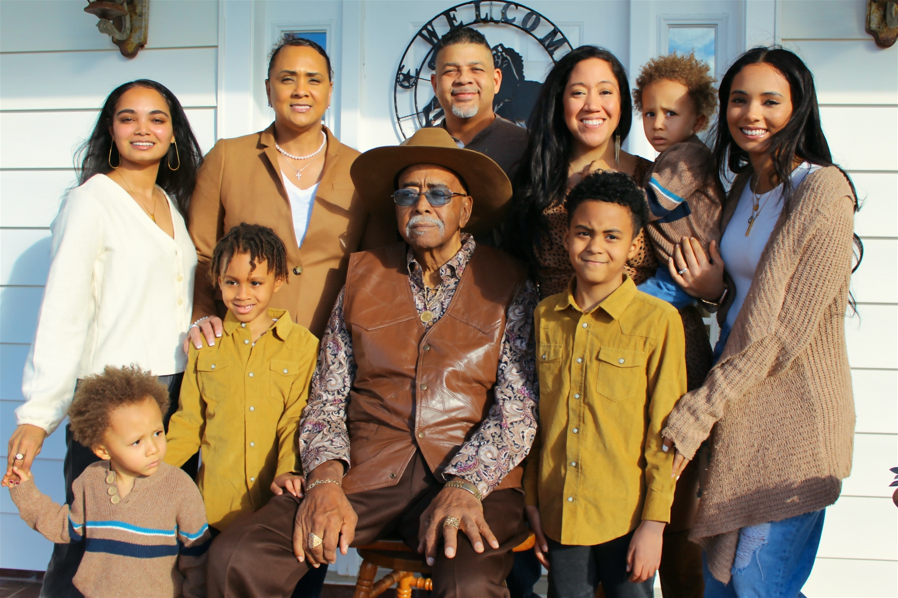 Family Sitting for Reunion Photo