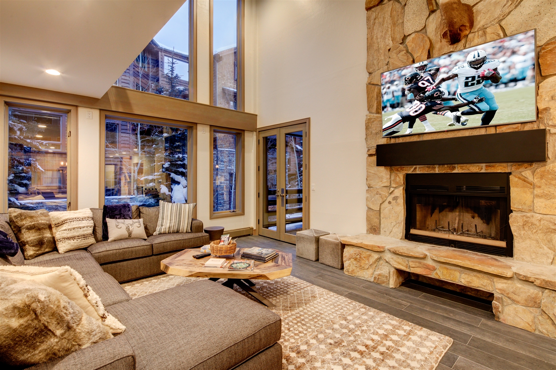 Mont Cervin Vacation Rental interior livingroom